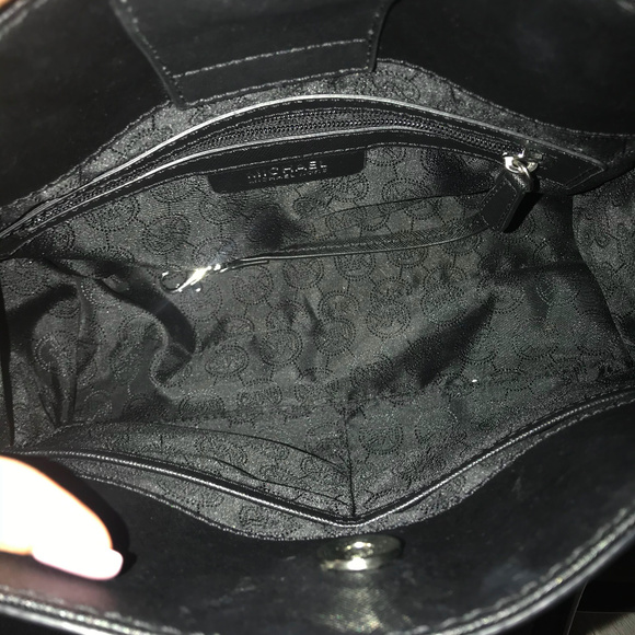 Michael Kors Hamilton Bag - Picture 5 of 5